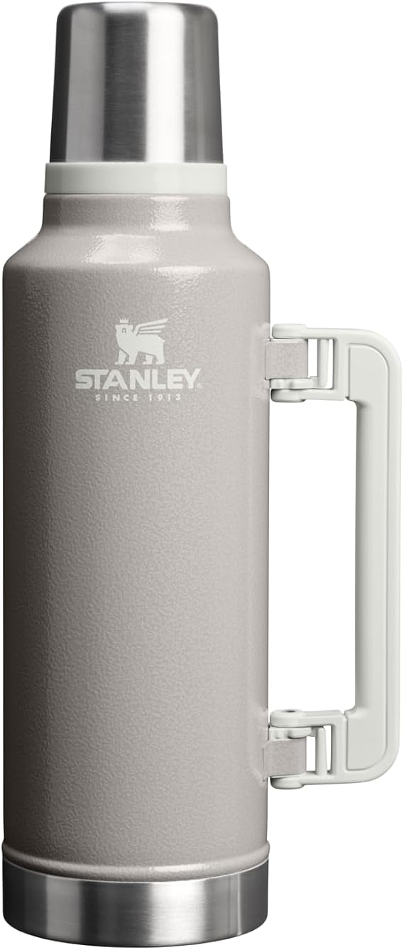Stanley Classic Legendary Vacuum Bottle