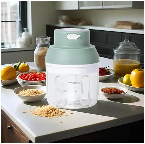 Mini Electric Food Chopper, 250ML Portable Food Processor, USB Rechargeable Garlic Chopper, for Veggie, Ginger, Chili, Vegetables, Meat,Green