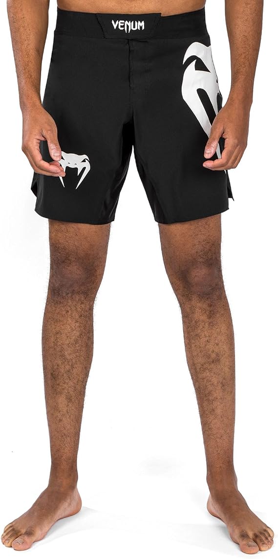 Venum Light 5.0 Fight Shorts - Schwarz/Weiß - XL
