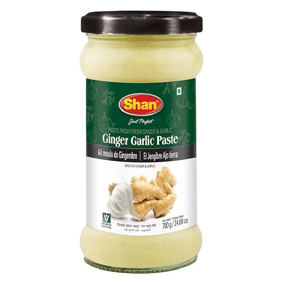 Shan Ginger Garlic Paste 24.69 oz (700g) - Traditional Taste Enhancing Cooking Paste from Fresh Ground Ginger and Garlic - Suitable for Vegetarians - Airtight Glass Jar