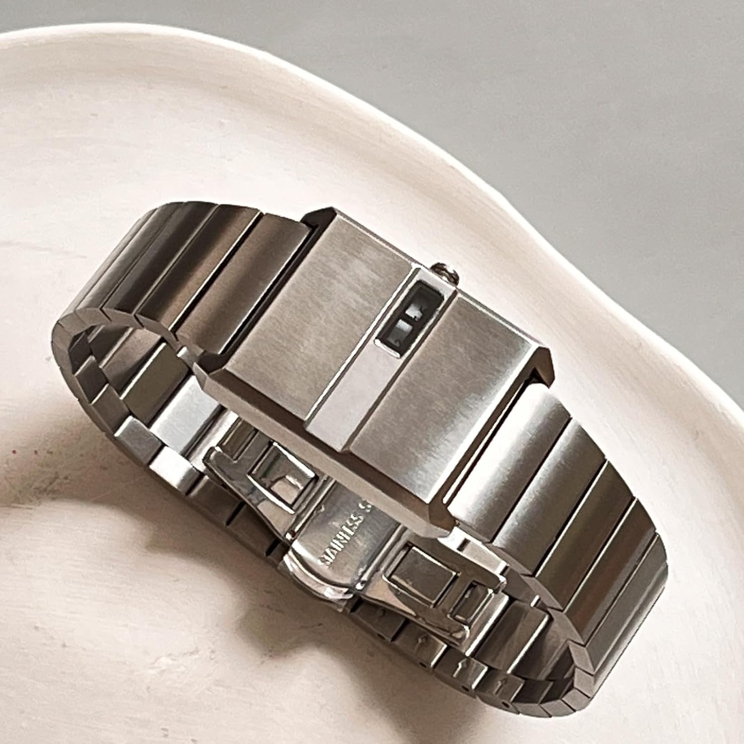 Rectangular Quartz Watch, 30mm Stainless Steel Dial, Adjustable Strap, Mineral Glass, 3ATM Waterproof, Wristwatch for Men & Women