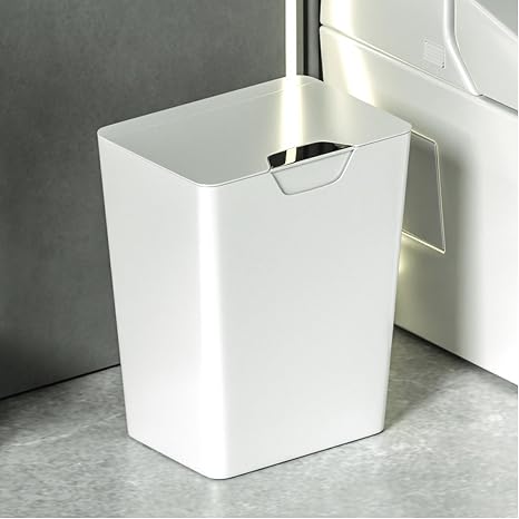 YEEFIGRO Smart Trash Can with Lid, Motion Sensor Automatic 4.2 Gallon Touchless Trash Bin, Waterproof & Rechargeable Battery-Powered for Home & Office, Bedroom, Kitchen (Dual Power)