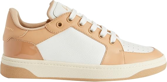 GZ94 Low Top Sneakers