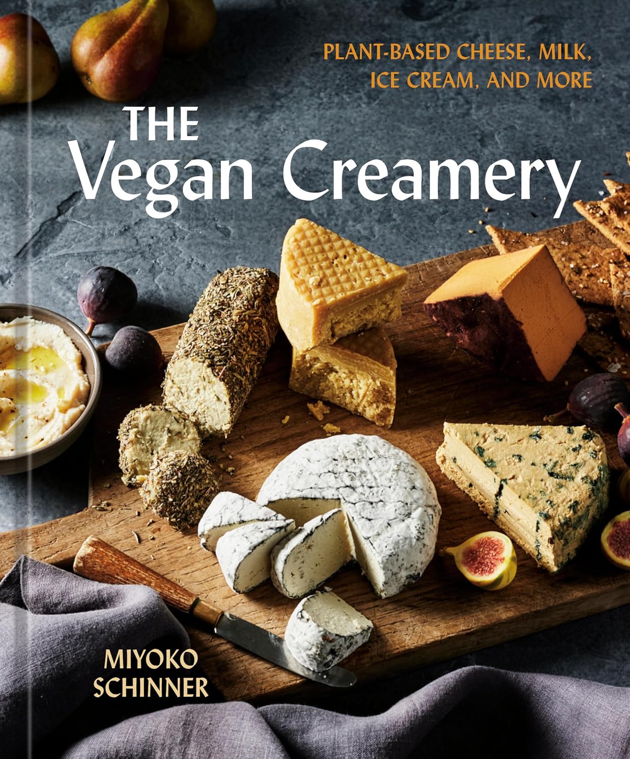 The Vegan Creamery: Plant-Based Cheese, Milk, Ice Cream, and More A Cookbook Hardcover – 16 Sept. 2025