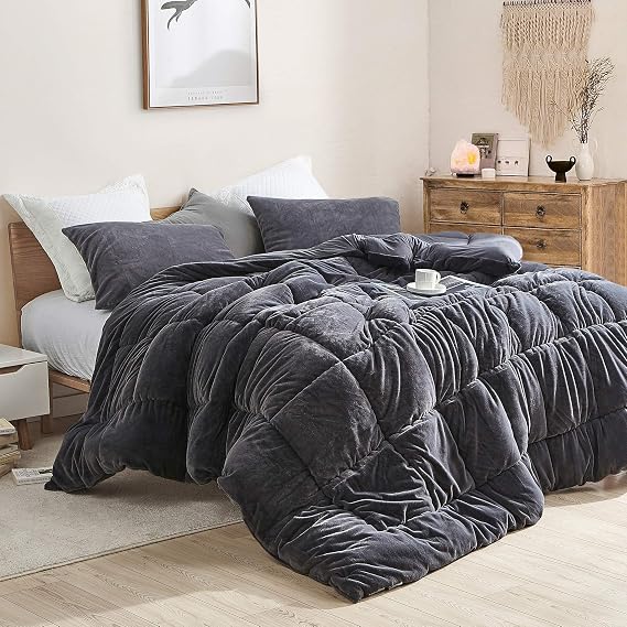 Softy Smooth - Coma Inducer Queen Oversized Comforter - Bunny Black